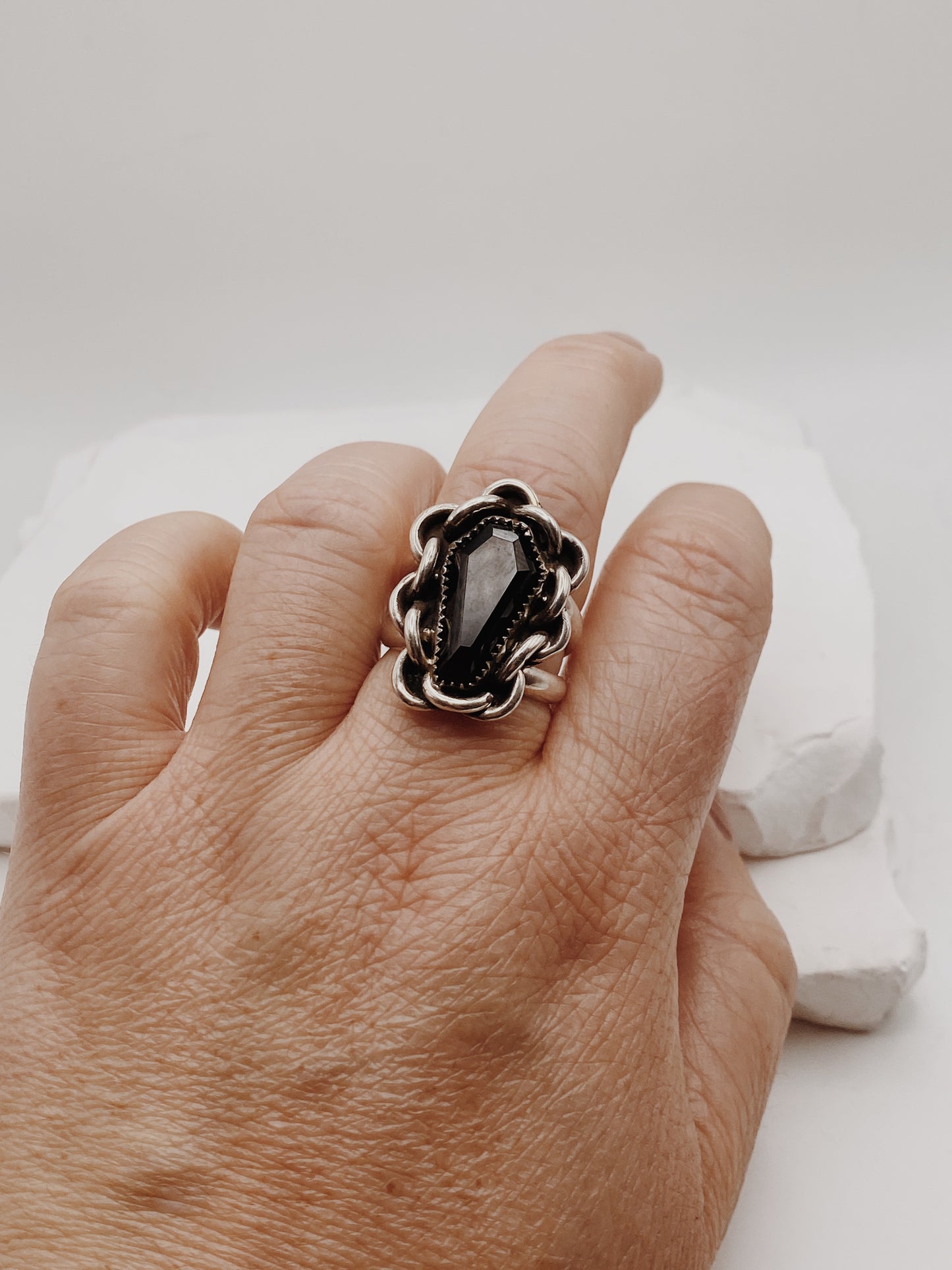Onyx Coffin Curb Chain Ring