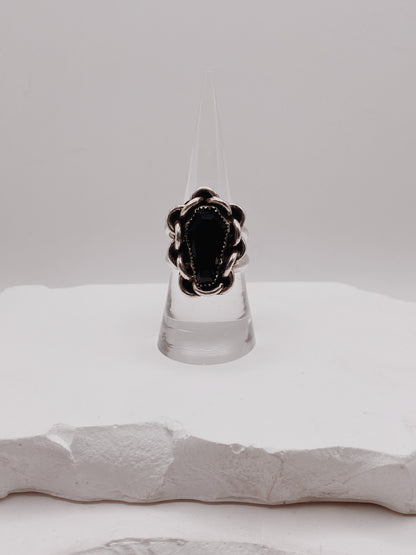 Onyx Coffin Curb Chain Ring