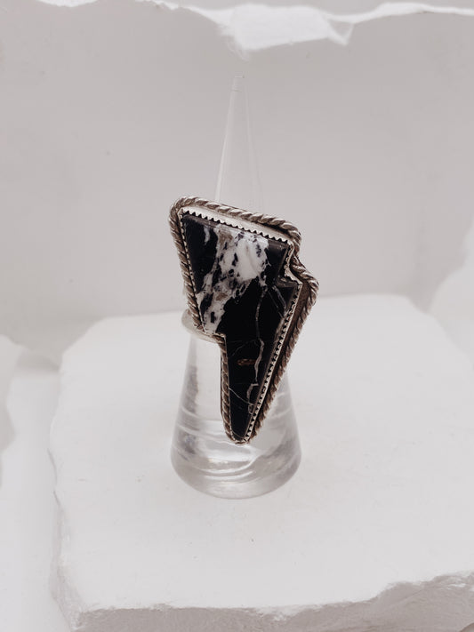 White Buffalo Bowie Bolt