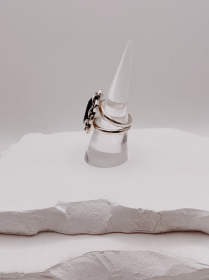 Onyx Coffin Curb Chain Ring